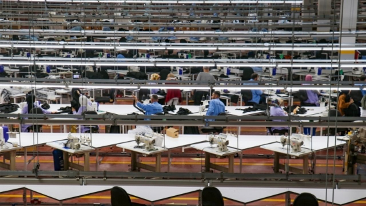 Battaniye almak için girdiği binanın enkazından kurtarılan kadın yaşadıklarını unutmaya çalışıyor