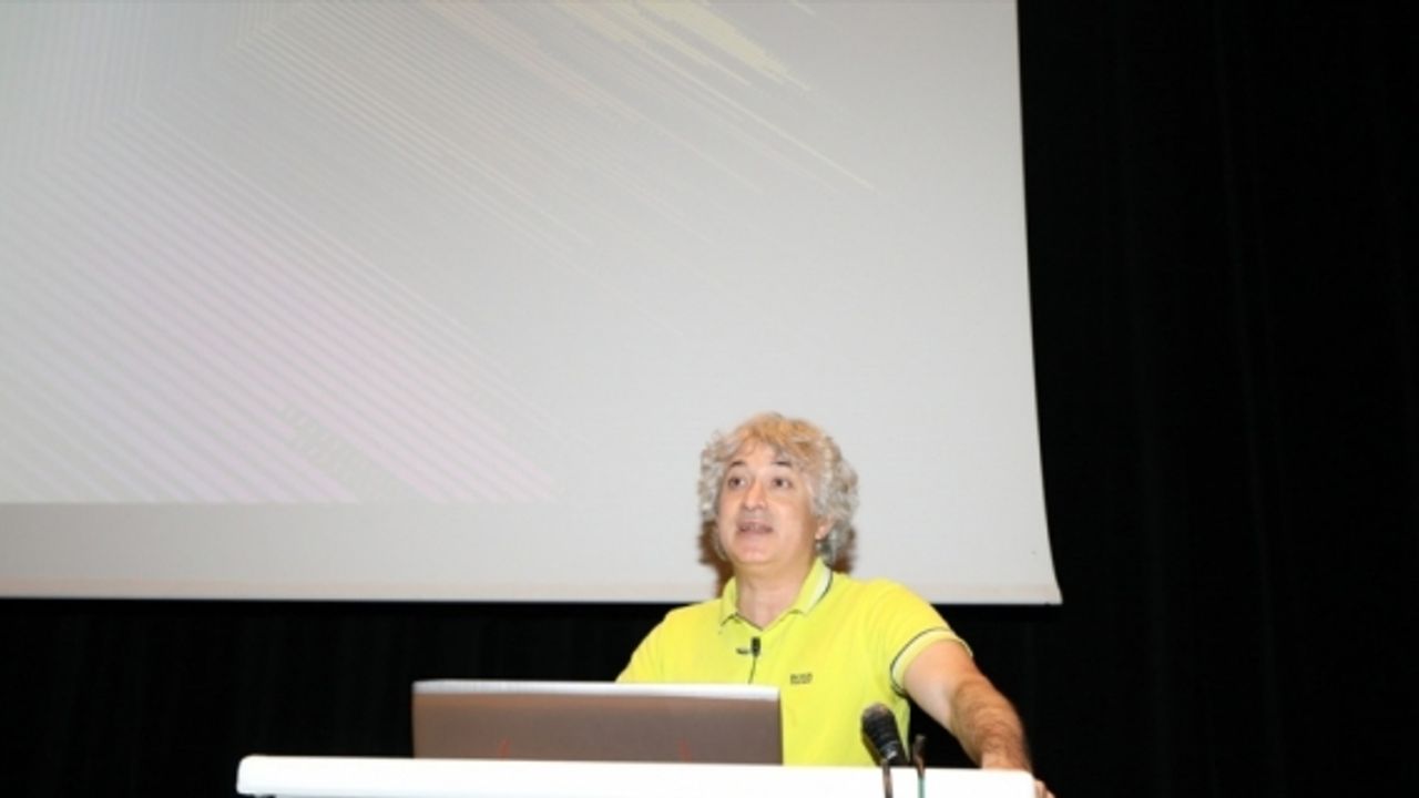 Prof. Dr. Özkan'dan, "cilt kanserini, güneş ışınları kadar bağışıklık sistemi de tetikliyor" uyarısı: