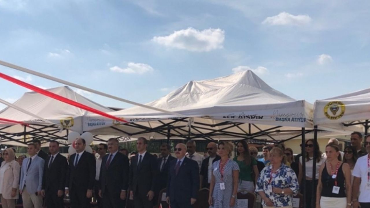 Adana'da, Çocuklar Gülsün Diye Derneği öncülüğünde yaptırılan anaokulu açıldı