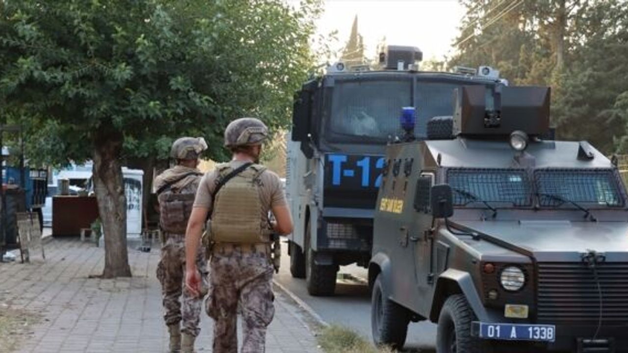 Adana'da helikopter destekli "huzur ve güven" uygulaması yapıldı