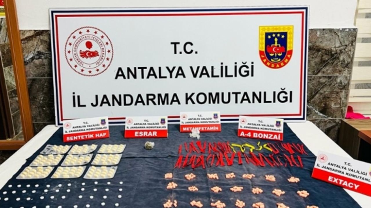 Antalya'da 18 yıl hapis cezası bulunan firari hükümlü yakalandı