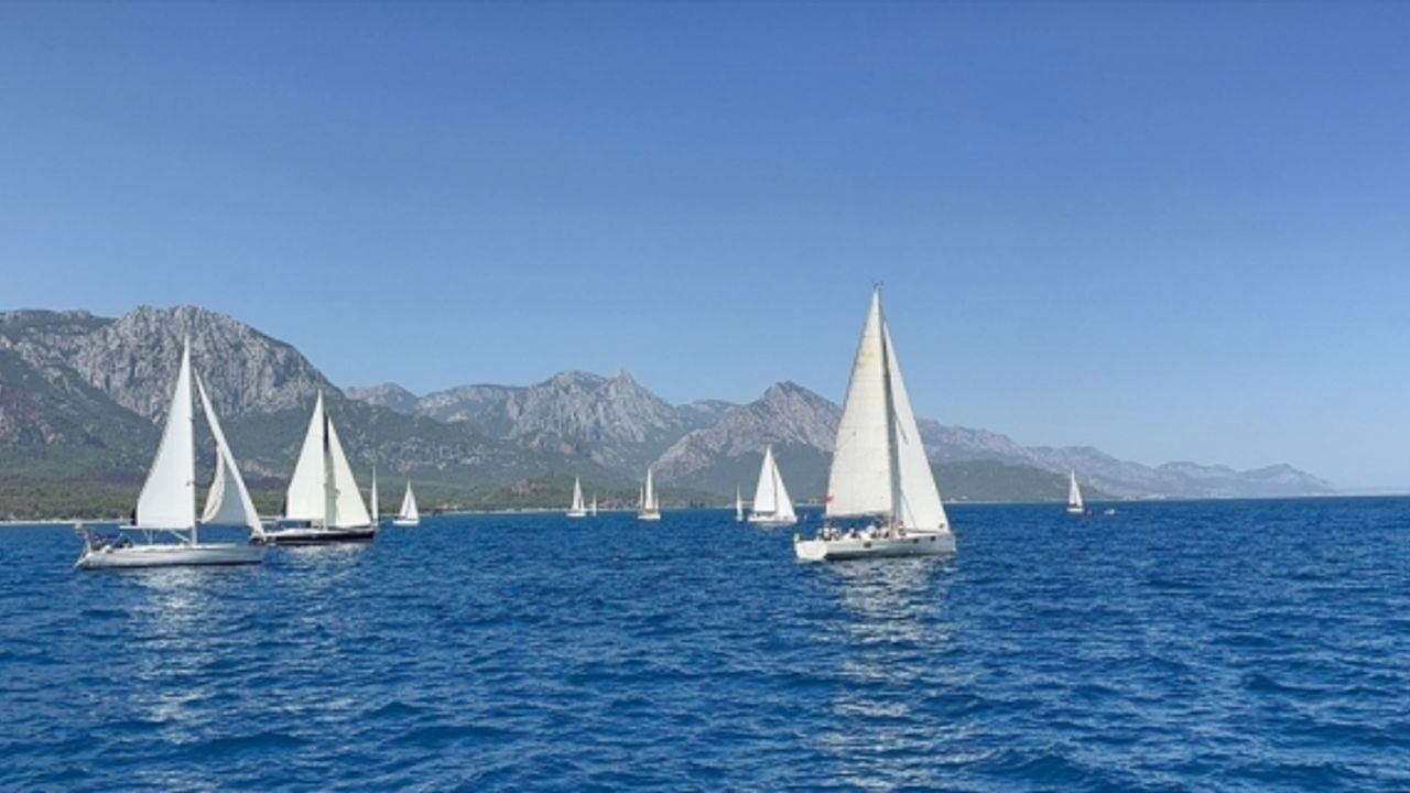 Antalya'da "Likya Cup Yelkenli Yat Yarışları" başladı