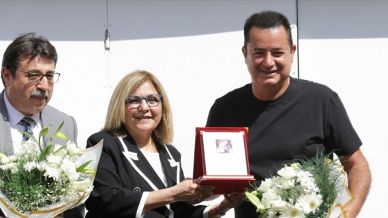 Dominik Cumhuriyeti'nde öldürülen Türk kameraman Alper Baycın'ın adı okulunda yaşatılacak