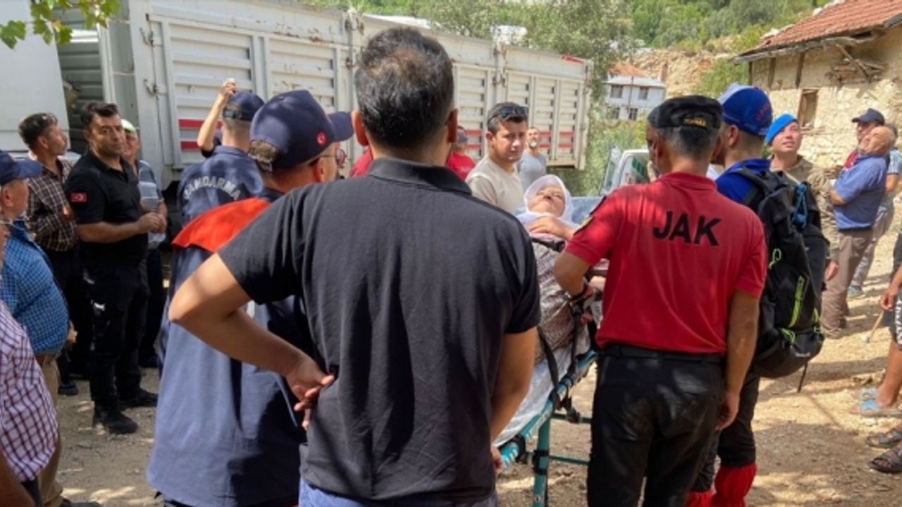 Antalya'da kaybolan 73 yaşındaki kadın “cayrokopter“ sayesinde bulundu