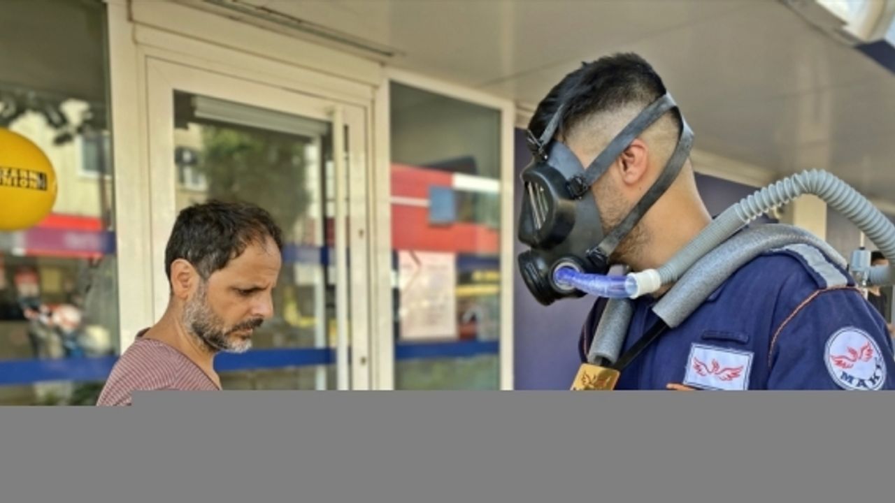 Mersin'de arama kurtarma ekibi özel kostümle orman yangınlarına dikkat çekti