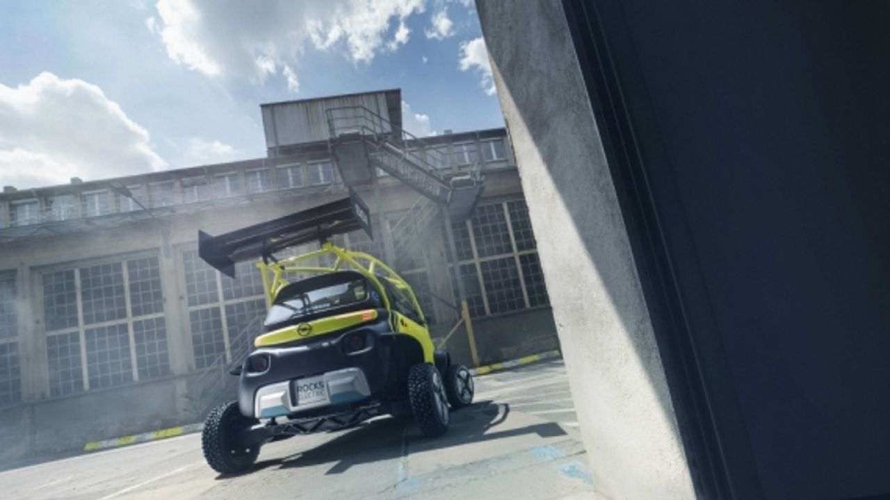 Opel, tasarım yarışmasında birinci olan elektrikli aracı üretti