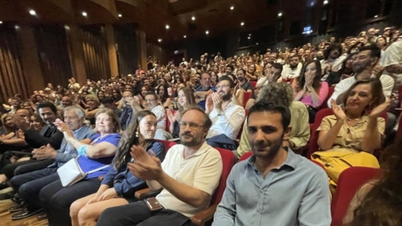 Türkiye'nin Oscar adayı "Kuru Otlar Üstüne" filminin Türkiye prömiyeri yapıldı