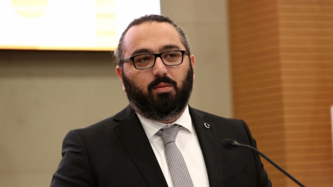 Adana'da "Kreatif Endüstrilerde Kadrajın Ekonomisi" paneli düzenlendi