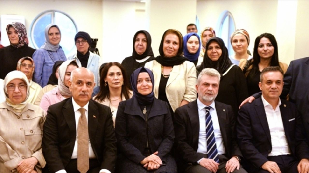 AK Parti'li Kaya, Kahramanmaraş İl Başkanlığı ziyaretinde konuştu: