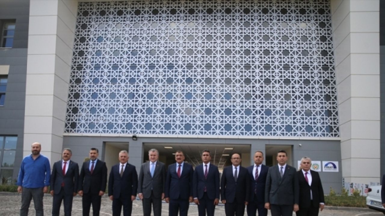 Gençlik ve Spor Bakanı Bak, Malatya'da ziyaret ve incelemelerde bulundu: