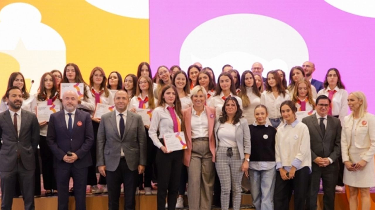 Global Engineer Girls, Kosova’da ilk mezunlarını verdi
