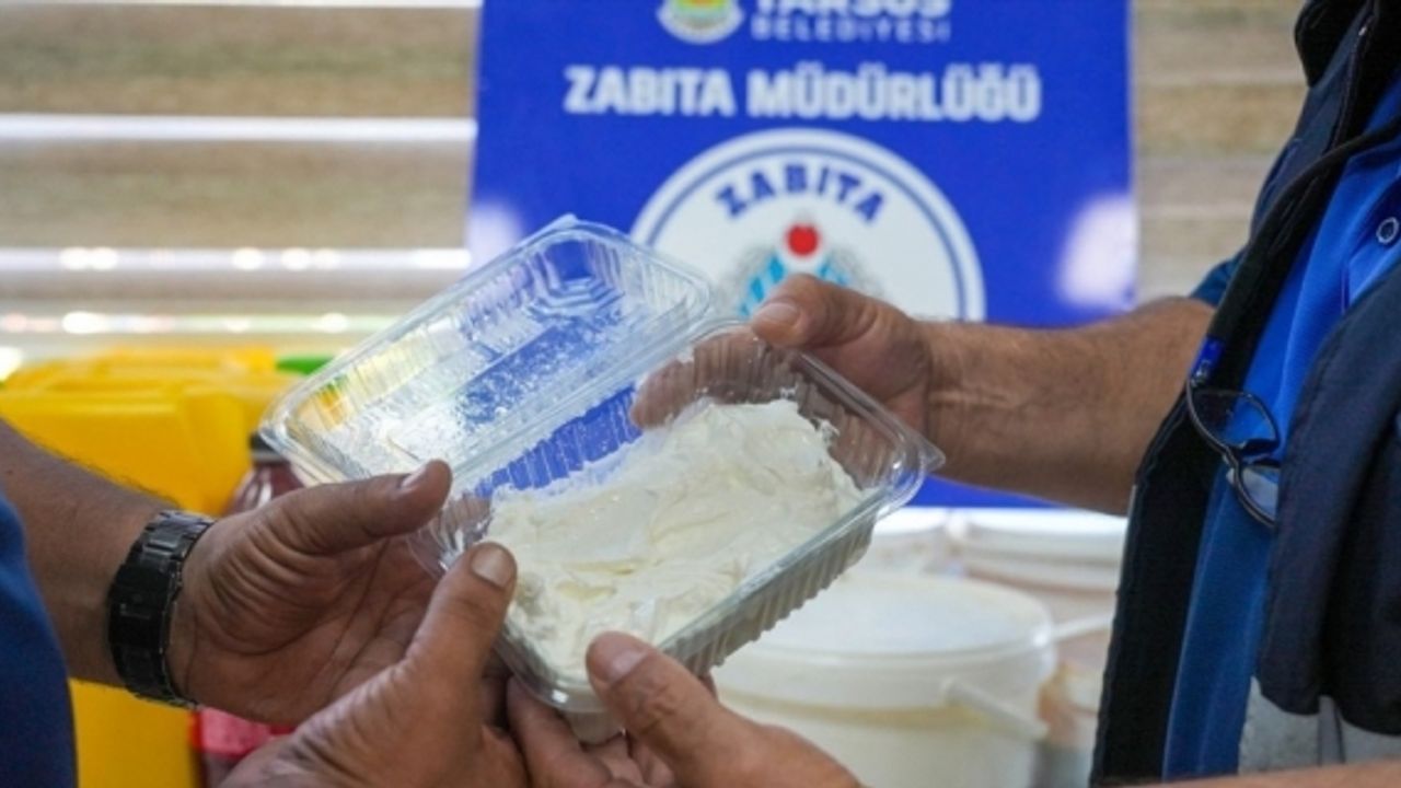 Mersin'de menşei belli olmayan gıda ürünlerine el konuldu