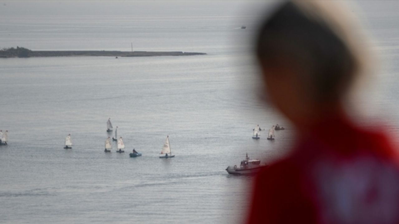 QTerminals Antalya, Cumhuriyet'in 100'üncü yılına özel denize anıt taşı indirdi