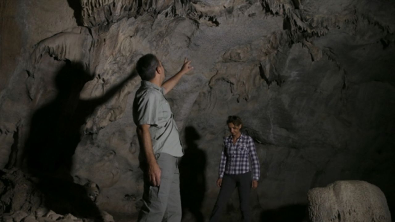 Akdeniz ve Ege'nin mağaraları insanlık tarihinden izler yansıtıyor