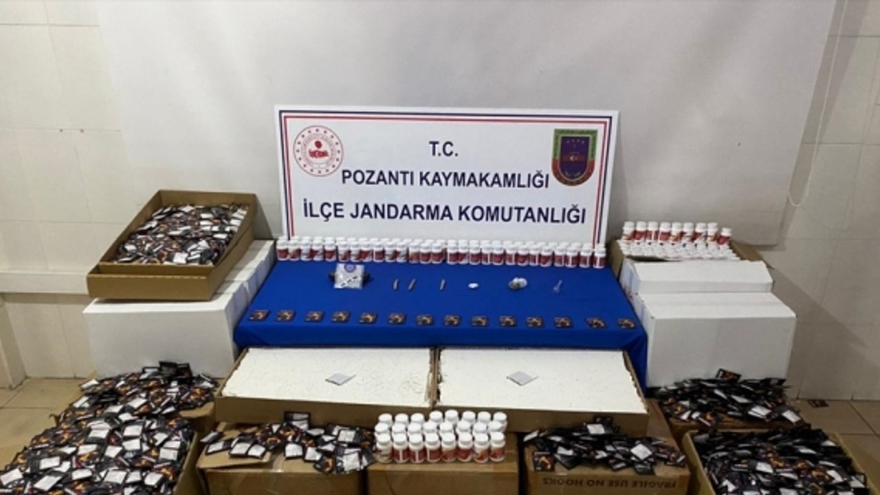 Adana'da 3 milyon 395 bin lira değerinde kaçak ürün ele geçirildi