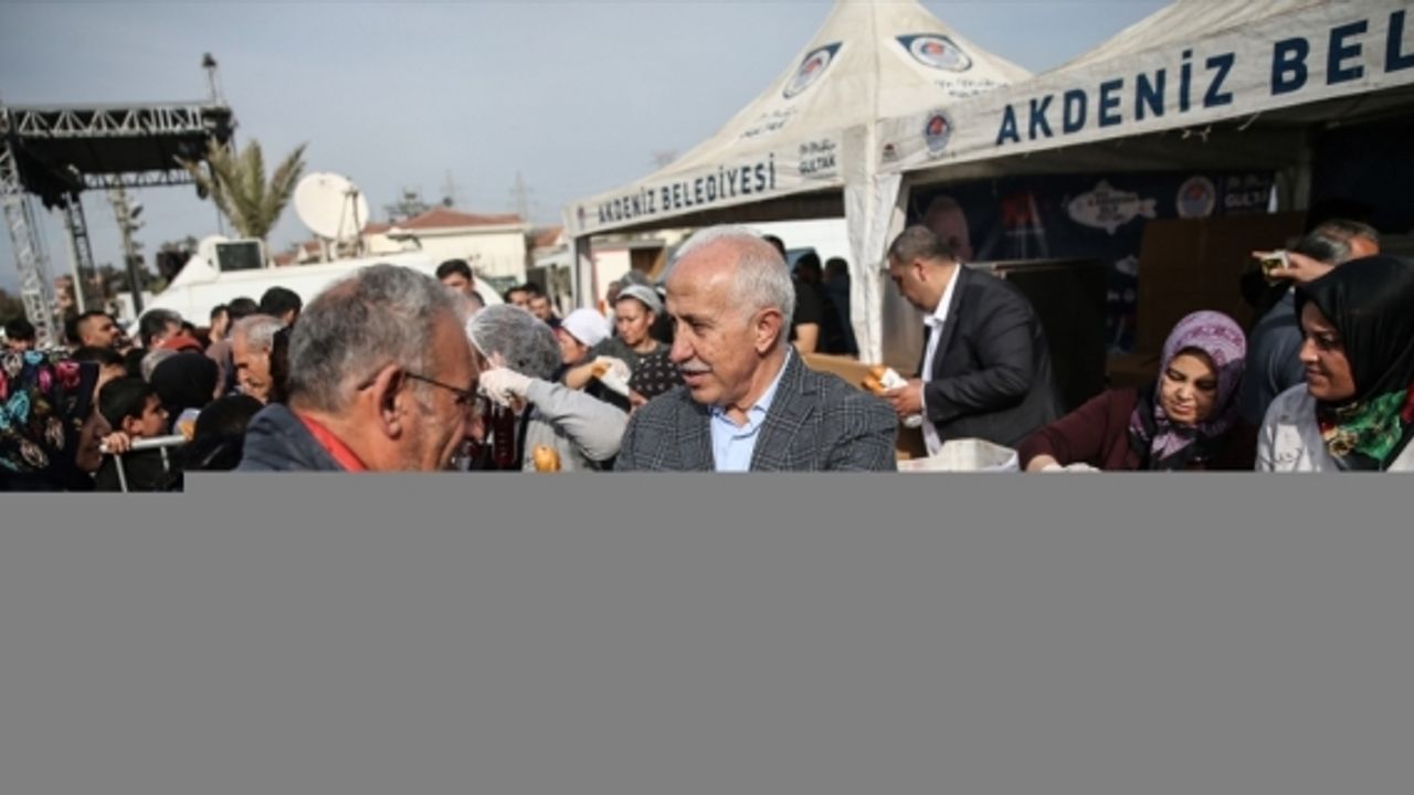 Mersin Karaduvar Balık Festivali'nde 12 ton balık dağıtıldı