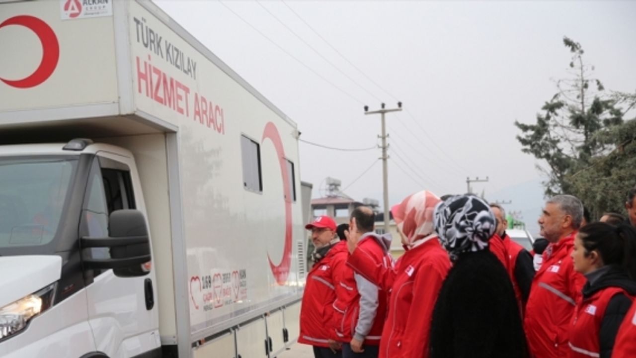 Türk Kızılay depremzedelere kış yardımı programını Hatay'dan başlattı