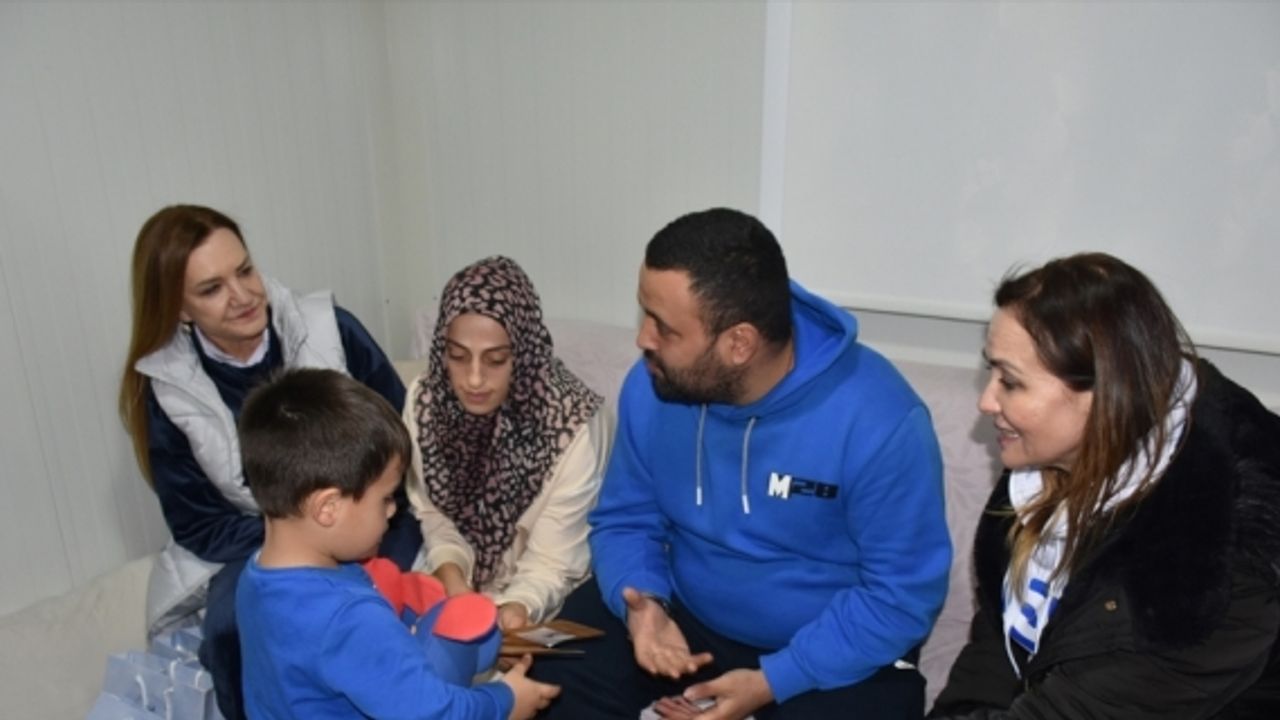 DEÜ'nün arıtma üniteleri günde 100 bin depremzedeye temiz su sağlıyor