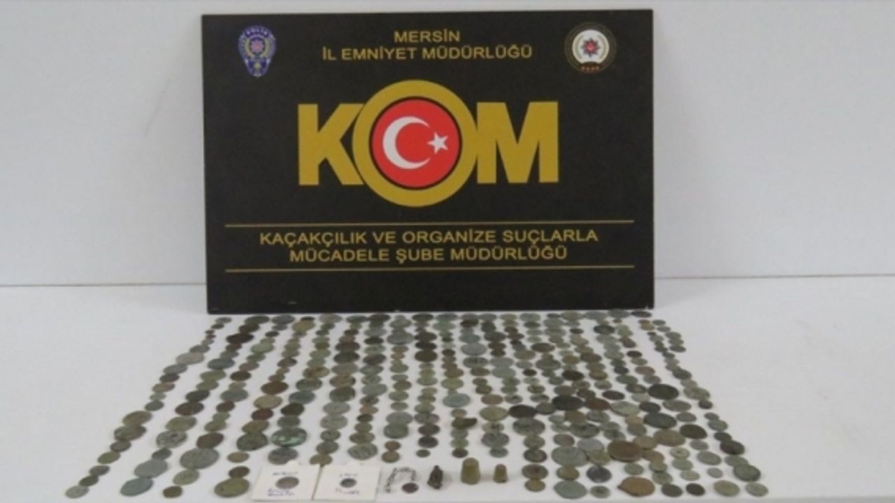 Mersin'de 325 sikke ve 4 obje ele geçirildi