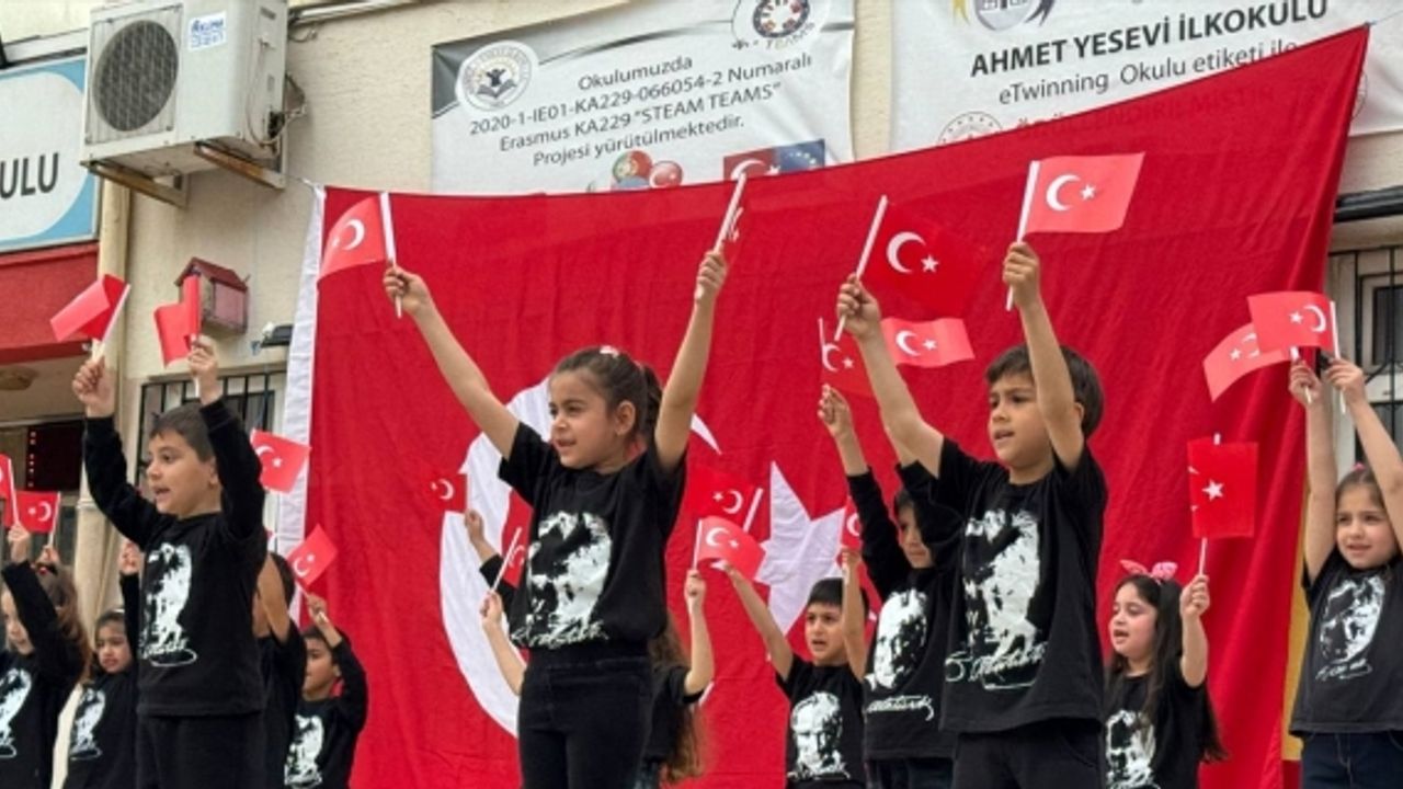 Muratpaşa'da İstiklal Marşı'nın Kabulü ve Mehmet Akif Ersoy'u Anma Günü kutlandı