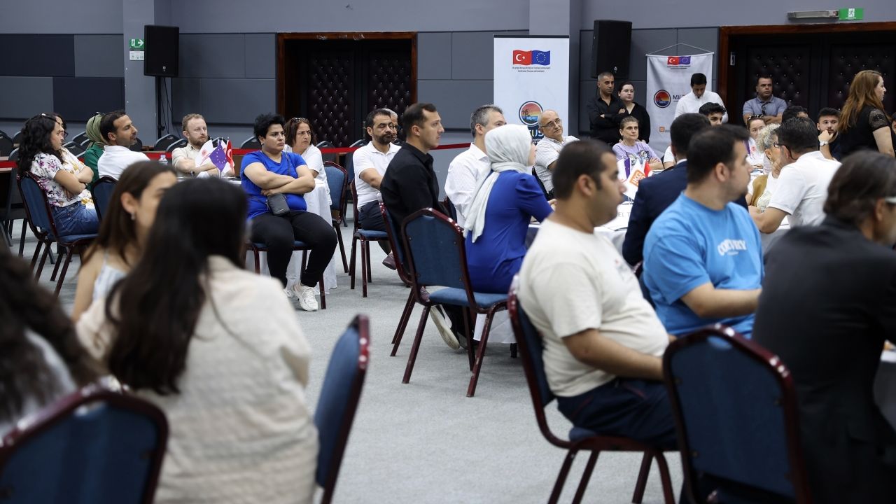 Mersin'de gençlerin turizmde istihdamının hedeflendiği projenin çalıştayı yapıldı