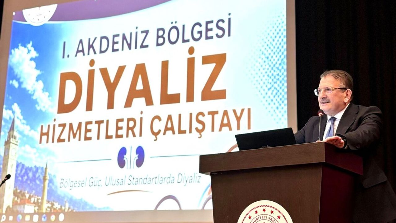Antalya'da '1. Akdeniz Bölgesi Diyaliz Hizmetleri Çalıştayı' düzenlendi