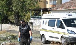 Antalya'da bir kişi arazide ölü bulundu