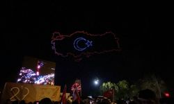 Antalya semalarında Cumhuriyet'in 100. yılı dolayısıyla 500 dronla ışık gösterisi
