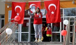 Kızılay Haftası etkinlikleri depremlerin merkez üssü Kahramanmaraş'ta sürüyor
