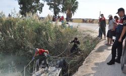 Mersin'de sulama kanalına devrilen cipin sürücüsü öldü