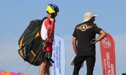 Adana'da Türkiye Yamaç Paraşütü Hedef Şampiyonası finali sona erdi