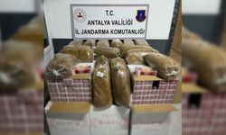 Antalya'da kaçak tütün operasyonunda 2 şüpheli yakalandı