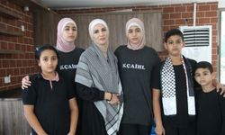 Antalya'da yaşayan Filistinli aile, hiç görmedikleri ülkelerine gitmek istiyor