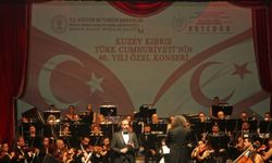 Mersin'de KKTC'nin kuruluşunun 40. yılı dolayısıyla konser verildi