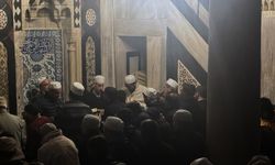 Adana'da sabah namazında şehitler için dua edildi