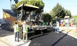 Akdeniz'de yollara 4,5 yılda 110 bin ton sıcak asfalt döküldü