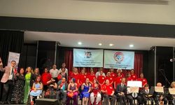 Antalya'da "Engel Tanımayan Cumhuriyet Konseri" düzenledi
