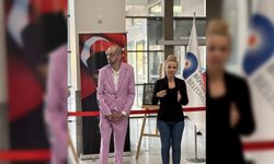 Antalya'da işitme engelli ressam Kocabıyık'ın resim sergisi açıldı