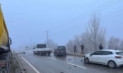 Kahramanmaraş'ta 22 aracın karıştığı 2 zincirleme kazada 15 kişi yaralandı
