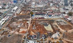 Malatya kent merkezinde konut ve iş yeri inşa çalışmaları sürüyor