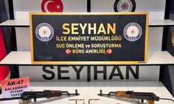 Adana'da bir evde 2 kalaşnikof tüfek bulundu