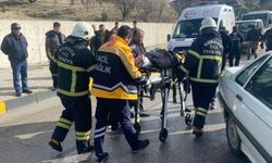 Burdur'da otomobille kamyonetin çarpıştığı kazada 4 kişi yaralandı