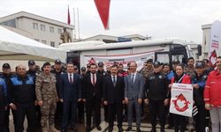 Osmaniye'de polis ekipleri, Türk Kızılaya kan bağışladı