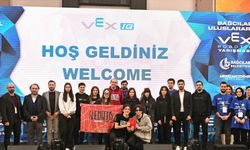 VEX Robotics turnuvasını, Doğa Koleji kazandı