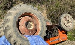 Antalya'da traktörün devrilmesi sonucu sürücü öldü