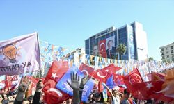 Cumhur İttifakı'nın Adana Büyükşehir Belediye Başkan adayı Kocaispir, mitingde konuştu: