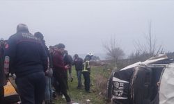 Hatay'da devrilen minibüsteki 13 tarım işçisi yaralandı