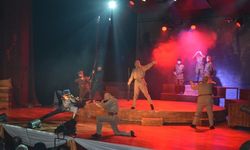 Malatya'da "Cumhuriyet'e Doğru" adlı tiyatro oyunu sahnelendi