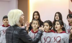 "Yağmur'un şarkısı" depremden etkilenen 11 ildeki okullarda zil sesi olsun istiyorlar
