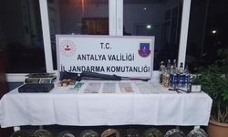 Antalya'da horoz dövüşü yaptırıldığı iddiasıyla 34 şüpheli yakalandı